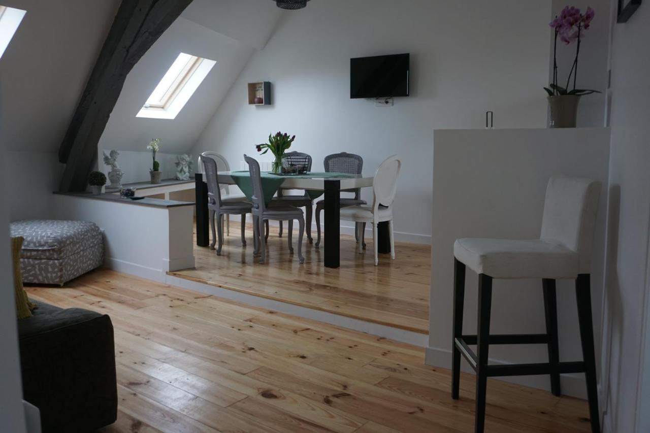 Ferienwohnung Les 3 Rois Romorantin-Lanthenay Exterior foto